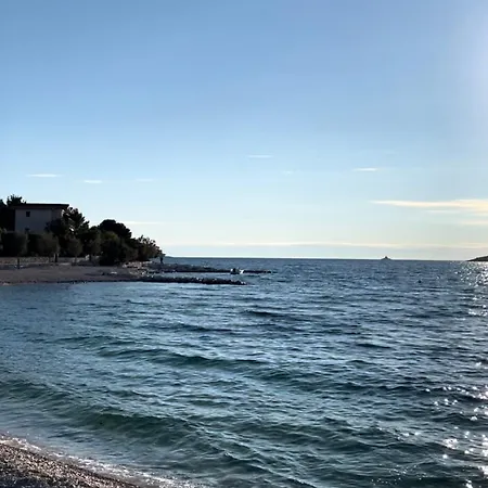 Rojena Valo דירה