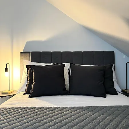 Rojena Valo רוגוזניצה