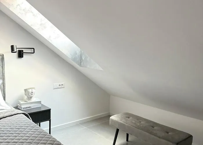 Rojena Valo Lejlighed