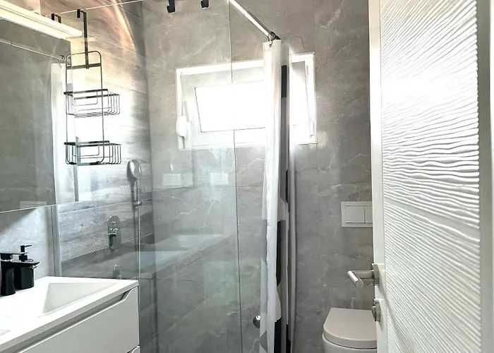 Rojena Valo * Rogoznica (Sibenik-Knin)